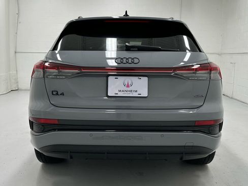 Used 2023 Audi Q4 e-tron Premium w/ Convenience Package image 7