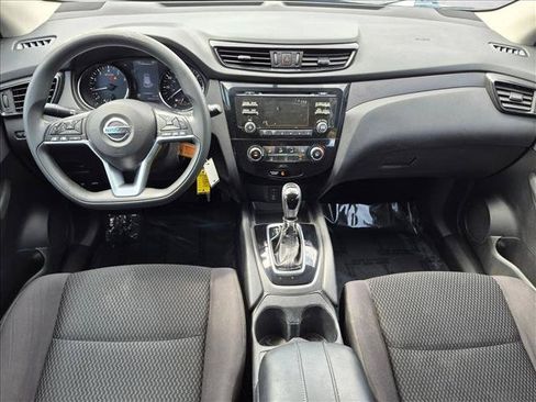 Used 2017 Nissan Rogue Sport S w/ S Appearance Package FWD image 13