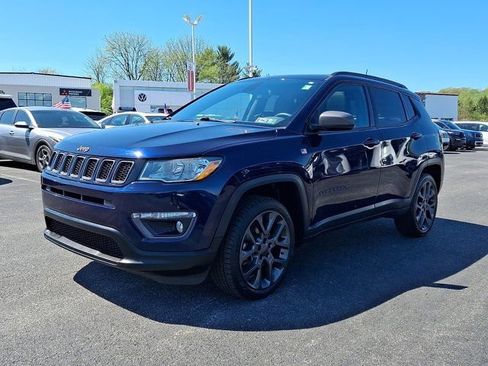 Certified 2021 Jeep Compass Latitude w/ Sun and Sound Group AWD/4WD image 3