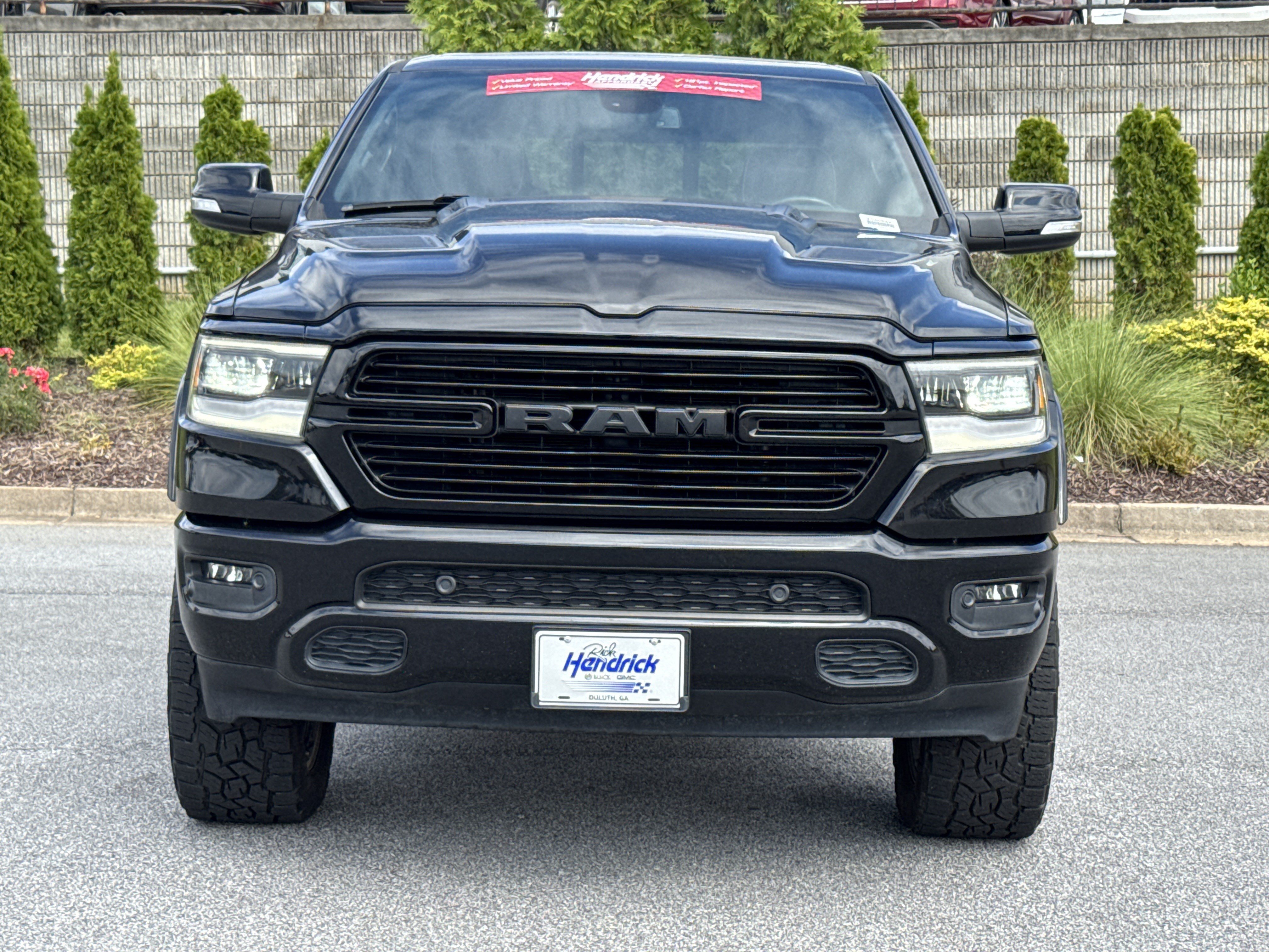 Used 2019 RAM 1500 Laramie AWD/4WD image 3