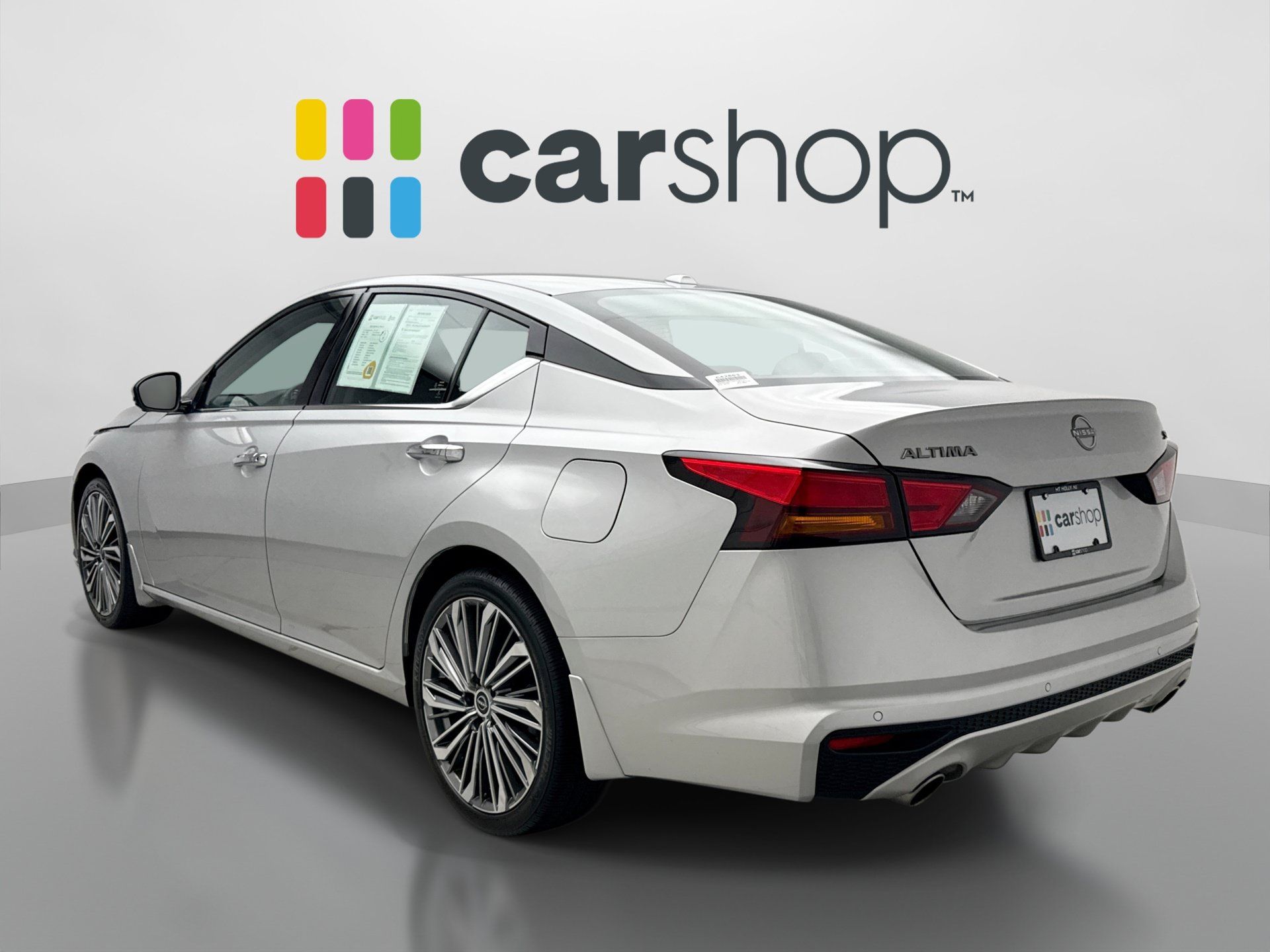 Used 2024 Nissan Altima 2.5 SL FWD image 3
