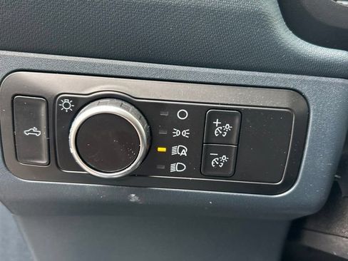 Used 2025 Ford Maverick XLT w/ Equipment Group 302A AWD/4WD image 20