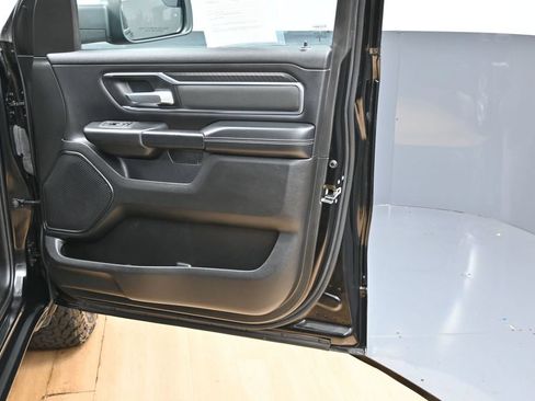 Used 2025 RAM 1500 Big Horn AWD/4WD image 35
