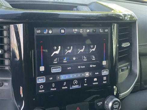 Used 2022 RAM 2500 Laramie w/ Night Edition image 10