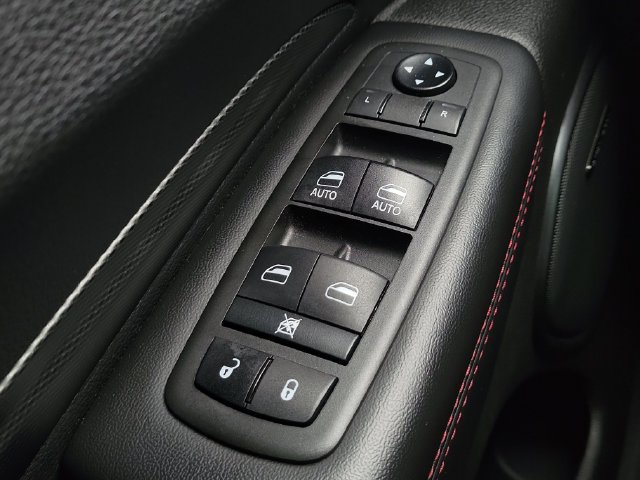 Used 2021 Dodge Durango R/T w/ Blacktop Package AWD/4WD image 25