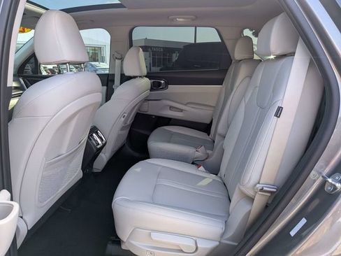 Used 2026 Kia Sorento EX w/ EX Premium Package FWD image 14