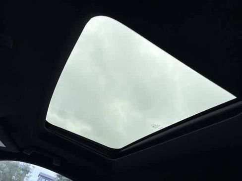 Used 2016 Ford Explorer Platinum image 23