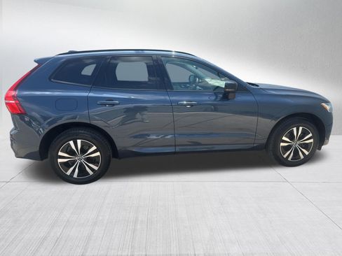Used 2024 Volvo XC60 B5 Core image 5