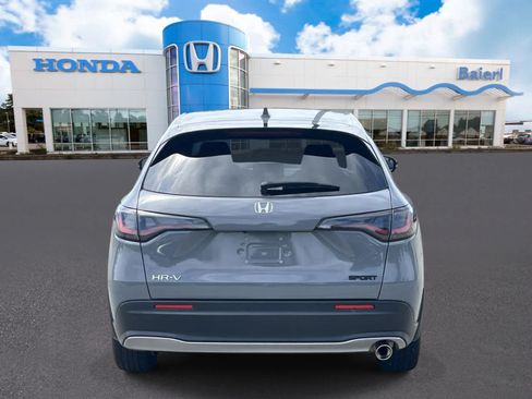 Used 2024 Honda HR-V Sport image 4