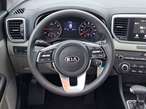 Used 2022 Kia Sportage LX image 21