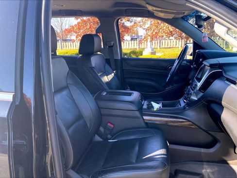 Used 2018 Chevrolet Tahoe LT w/ Luxury Package image 8