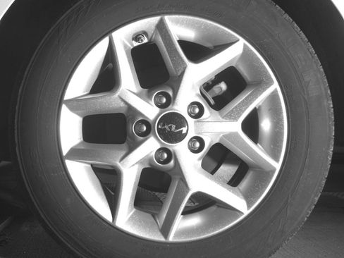 Used 2025 Kia Soul LX w/ LX Technology Package image 14