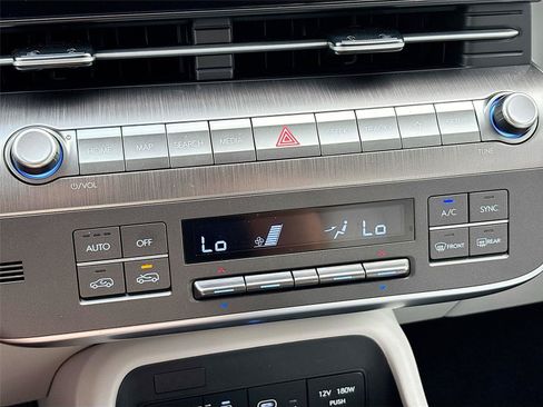 Certified 2026 Hyundai Kona SEL Sport AWD/4WD image 9