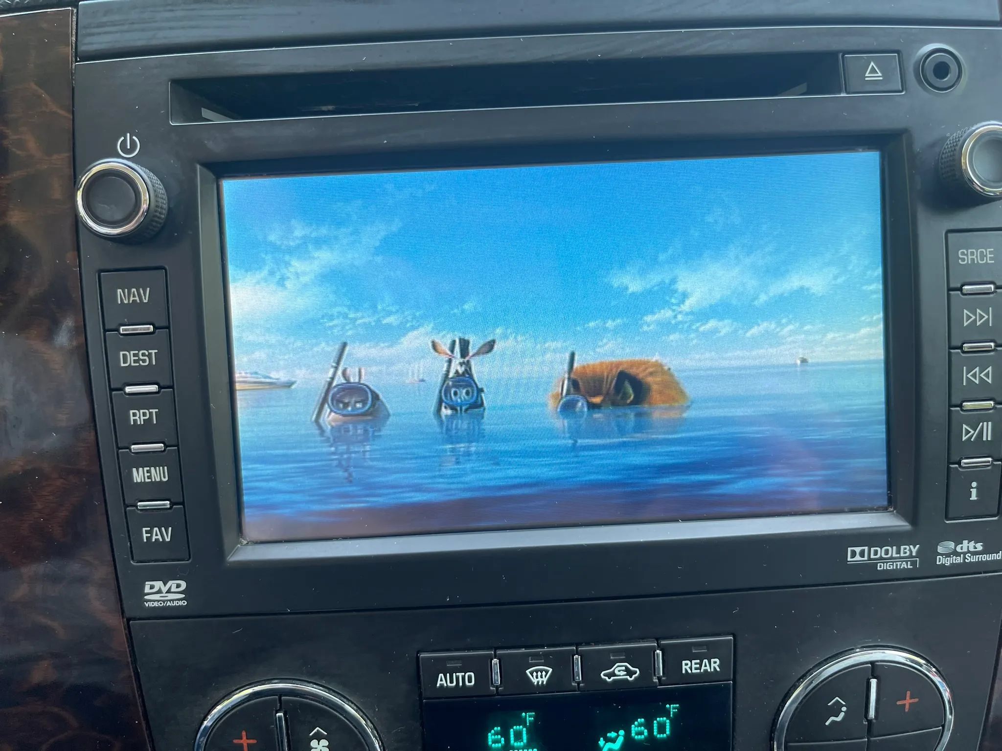 Used 2013 GMC Yukon XL Denali AWD/4WD image 31