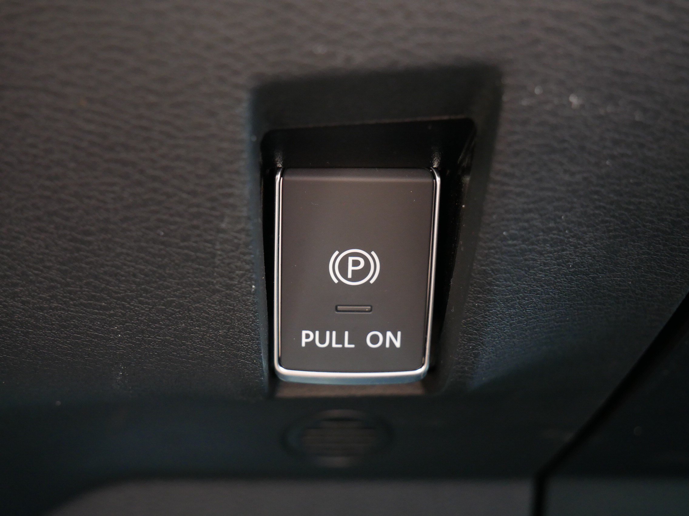 Used 2023 Nissan Ariya AWD/4WD image 29