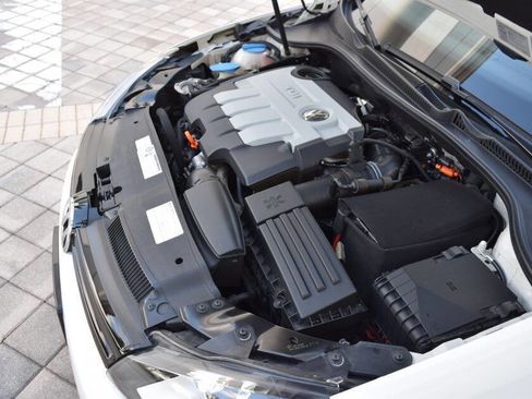 Used 2013 Volkswagen Golf TDI image 93