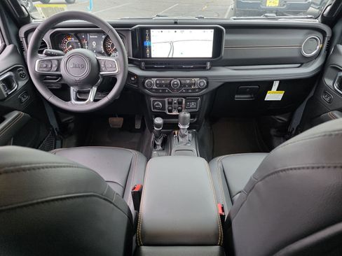 New 2026 Jeep Wrangler Unlimited Sahara AWD/4WD image 8