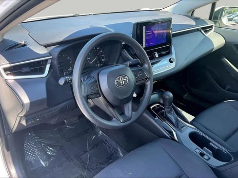 Used 2024 Toyota Corolla LE FWD image 17