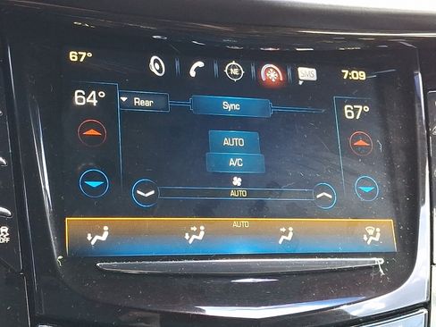 Used 2018 Cadillac Escalade ESV Platinum AWD/4WD image 19