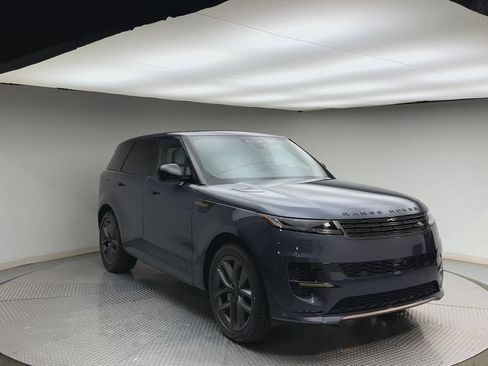 Certified 2026 Land Rover Range Rover Sport Dynamic SE AWD/4WD image 8
