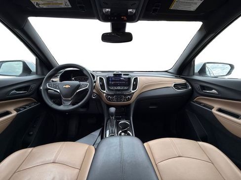 Used 2023 Chevrolet Equinox Premier AWD/4WD image 21