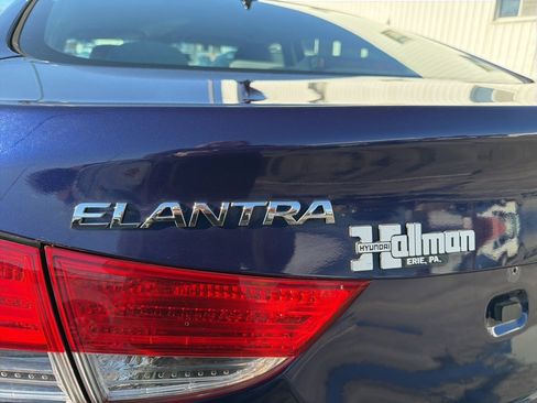 Used 2013 Hyundai Elantra GLS image 10