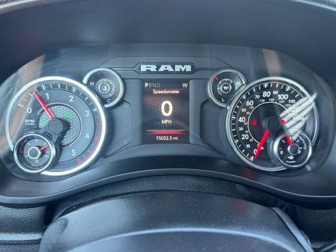 Used 2024 RAM 2500 Tradesman w/ Chrome Appearance Group AWD/4WD image 15