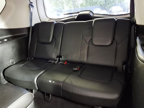 Used 2019 INFINITI QX80 Luxe w/ 22" Wheel Package RWD image 9