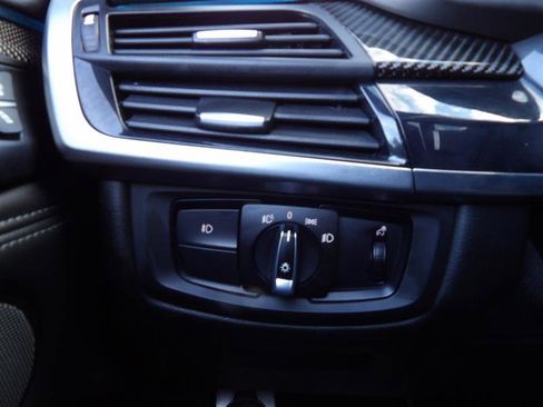 Used 2016 BMW X5 M image 30