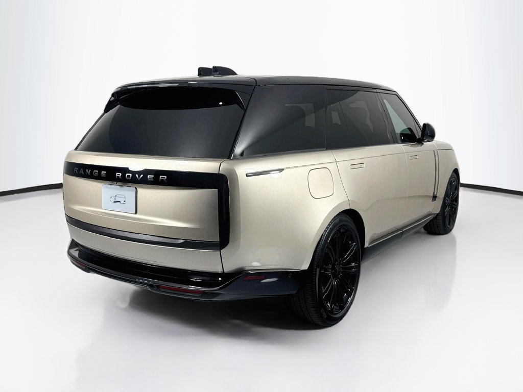 New 2026 Land Rover Range Rover Long Wheelbase SE AWD/4WD image 5
