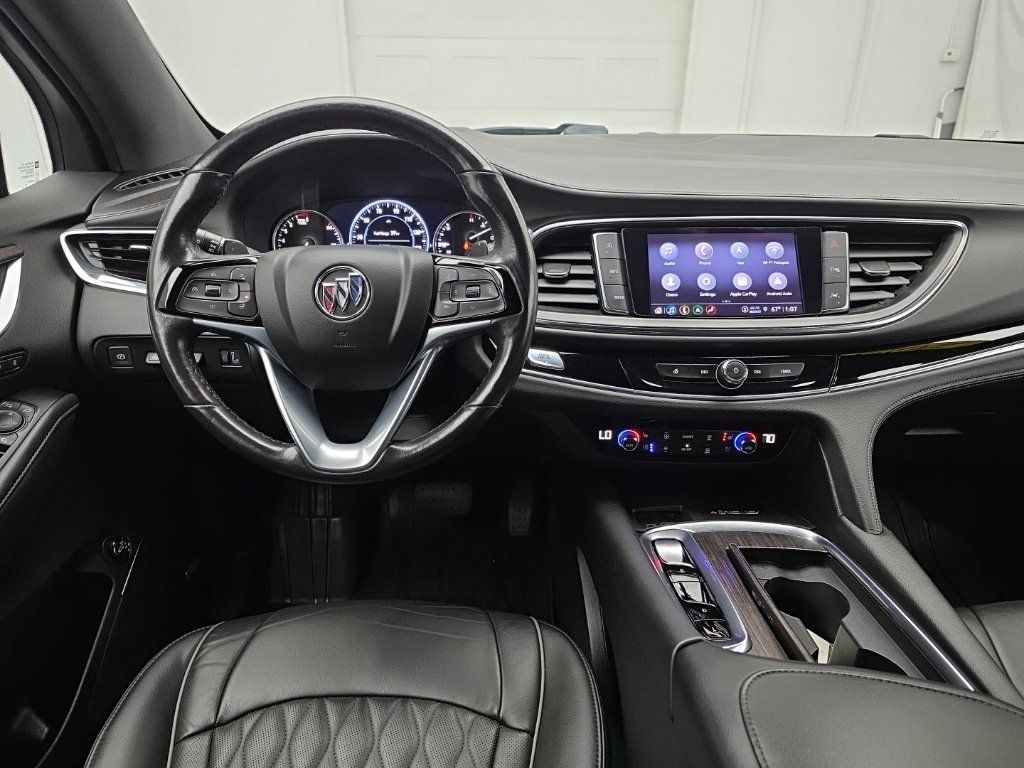 Used 2024 Buick Enclave Avenir w/ Avenir Technology Package AWD/4WD image 17
