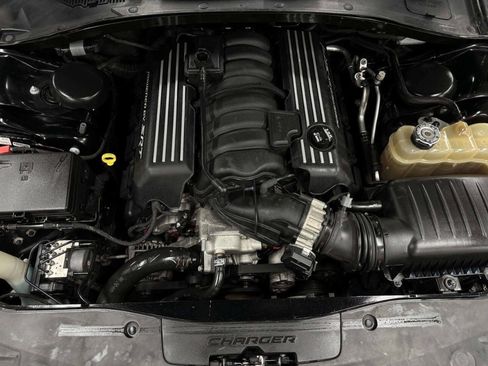 Used 2019 Dodge Charger Scat Pack w/ Plus Group RWD image 13