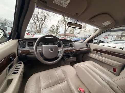 Used 2010 Mercury Grand Marquis LS RWD image 28