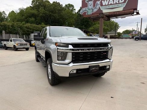 Used 2023 Chevrolet Silverado 2500 LT w/ Convenience Package AWD/4WD image 13