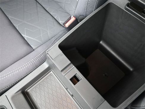 New 2026 Nissan Frontier SV image 9