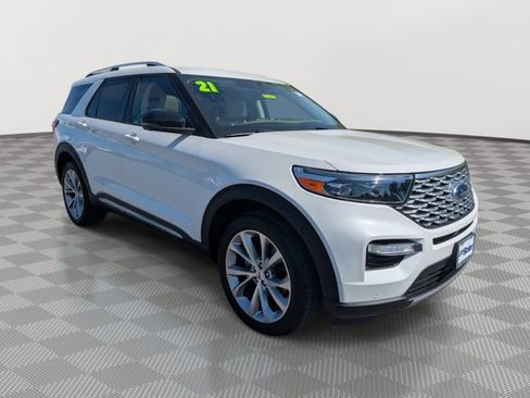 Used 2021 Ford Explorer Platinum w/ Equipment Group 601A AWD/4WD image 7