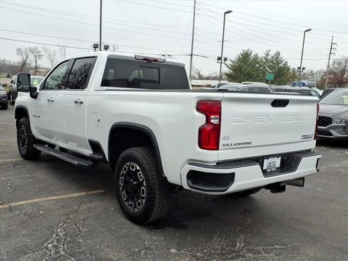 Used 2023 Chevrolet Silverado 2500 High Country image 36