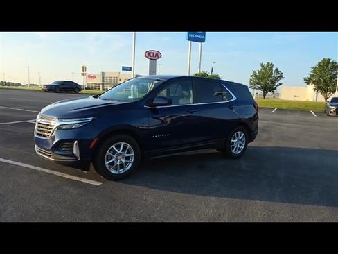 Used 2022 Chevrolet Equinox LT image 4