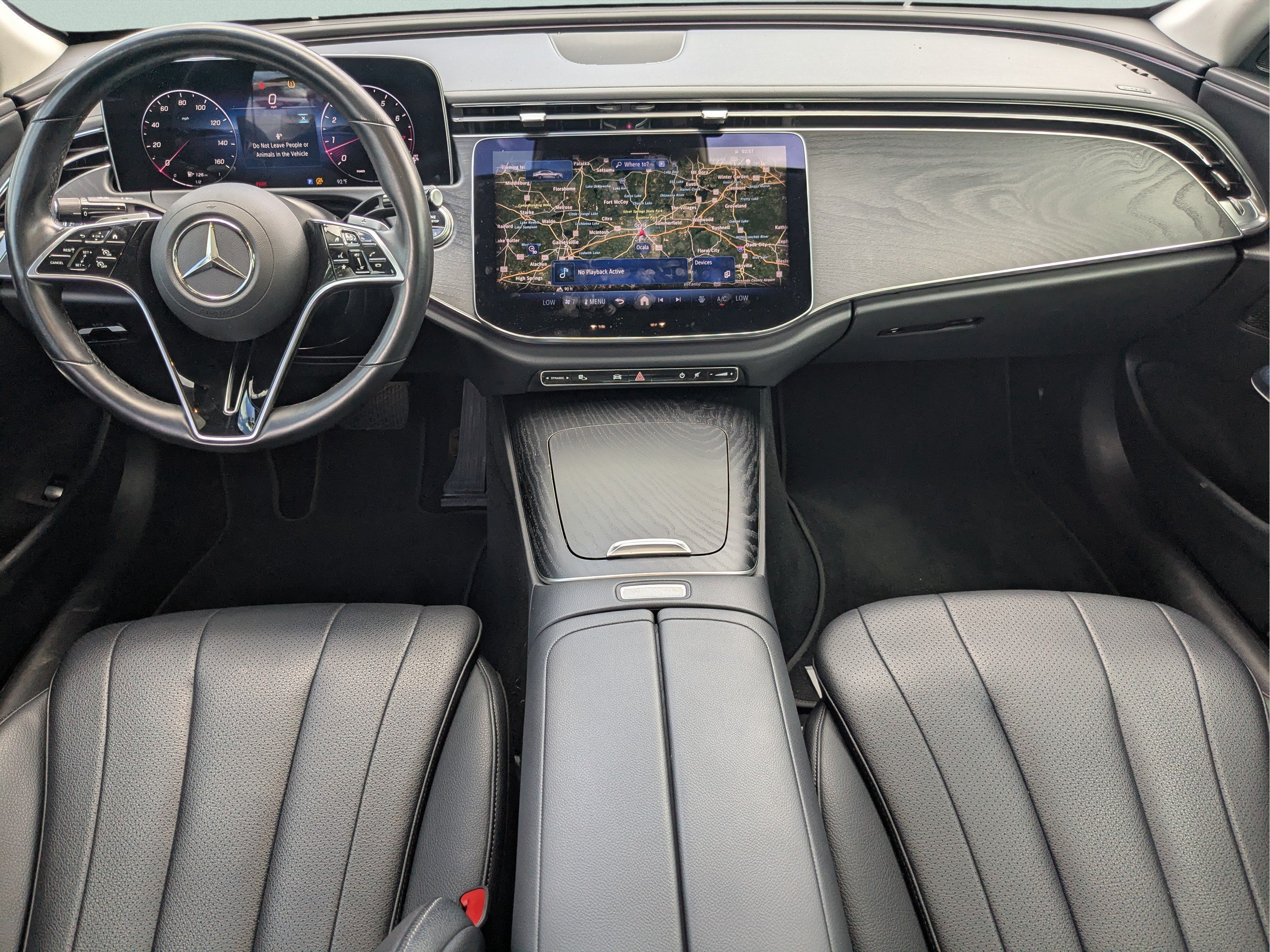 Used 2025 Mercedes-Benz E 350 4MATIC Sedan image 13