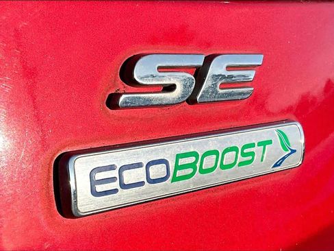 Used 2017 Ford Escape SE image 9