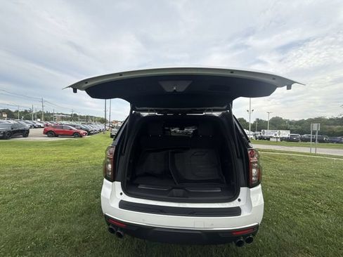 Used 2024 Chevrolet Tahoe High Country w/ Advanced Technology Package AWD/4WD image 24