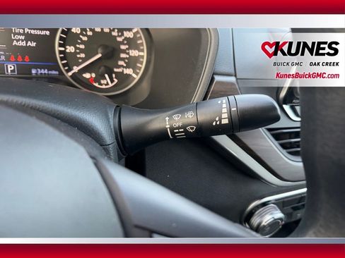 Used 2024 Nissan Altima 2.5 SV image 10