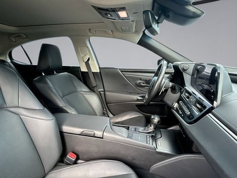 Used 2022 Lexus ES 350 w/ Premium Package FWD image 16