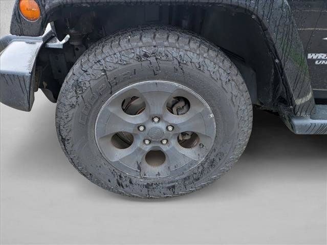 Used 2014 Jeep Wrangler Unlimited Sahara AWD/4WD image 10