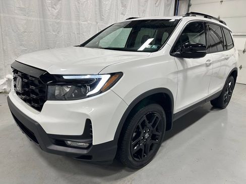 Used 2022 Honda Passport Elite image 3