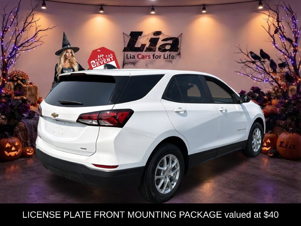 Used 2024 Chevrolet Equinox LS w/ LS Convenience Package AWD/4WD image 3