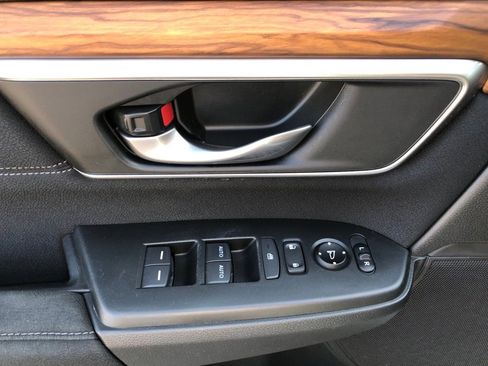 Used 2019 Honda CR-V EX image 12
