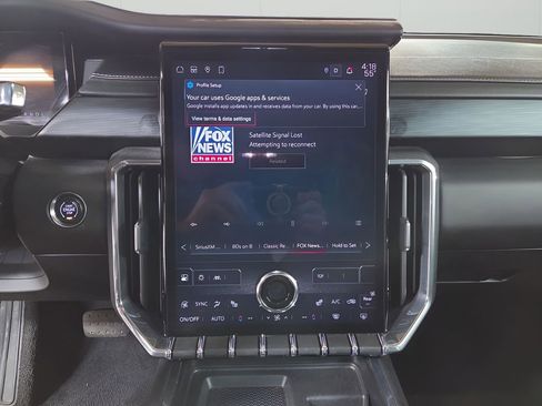 Used 2024 GMC Acadia Elevation image 15