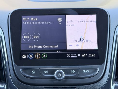 Used 2022 Chevrolet Equinox RS w/ RS Leather Package image 27