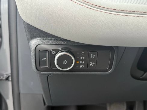 New 2025 Ford Explorer Active w/ Active Comfort Package RWD image 18